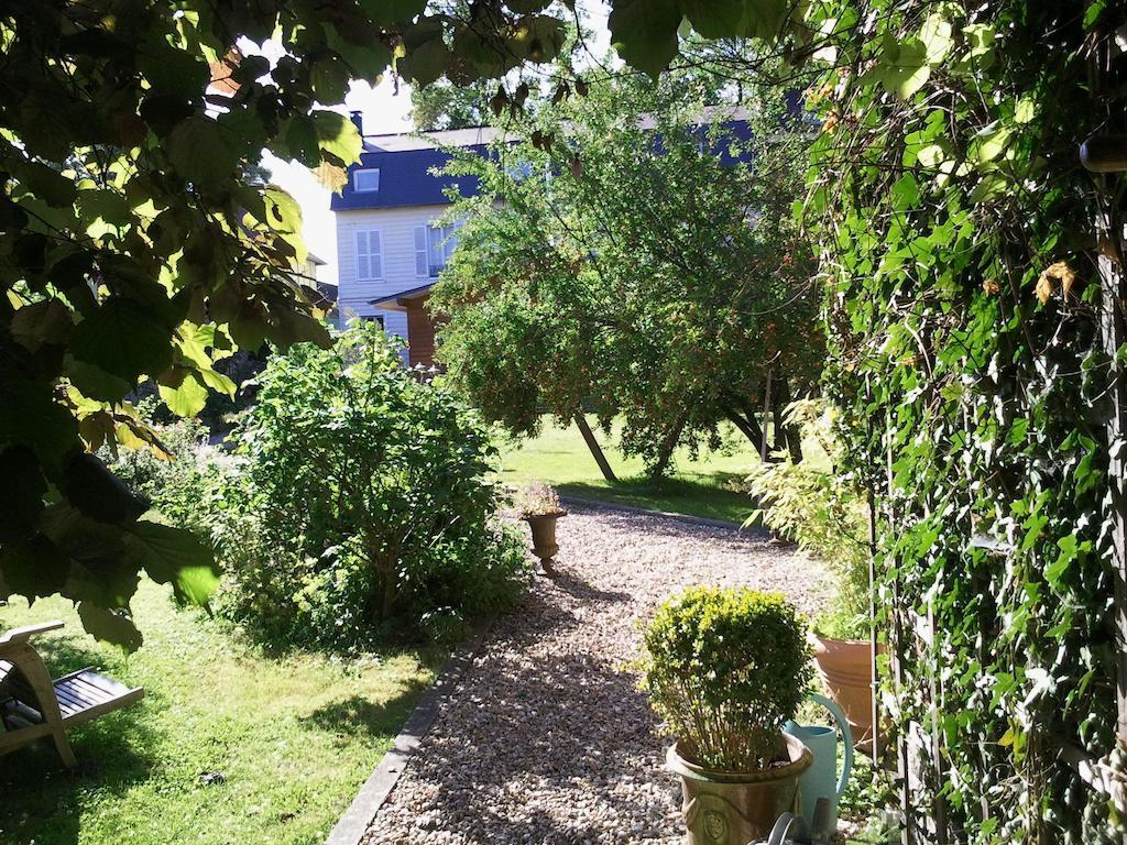 Au Fond Du Jardin Maison D'Hotes Saint-Saëns Zimmer foto