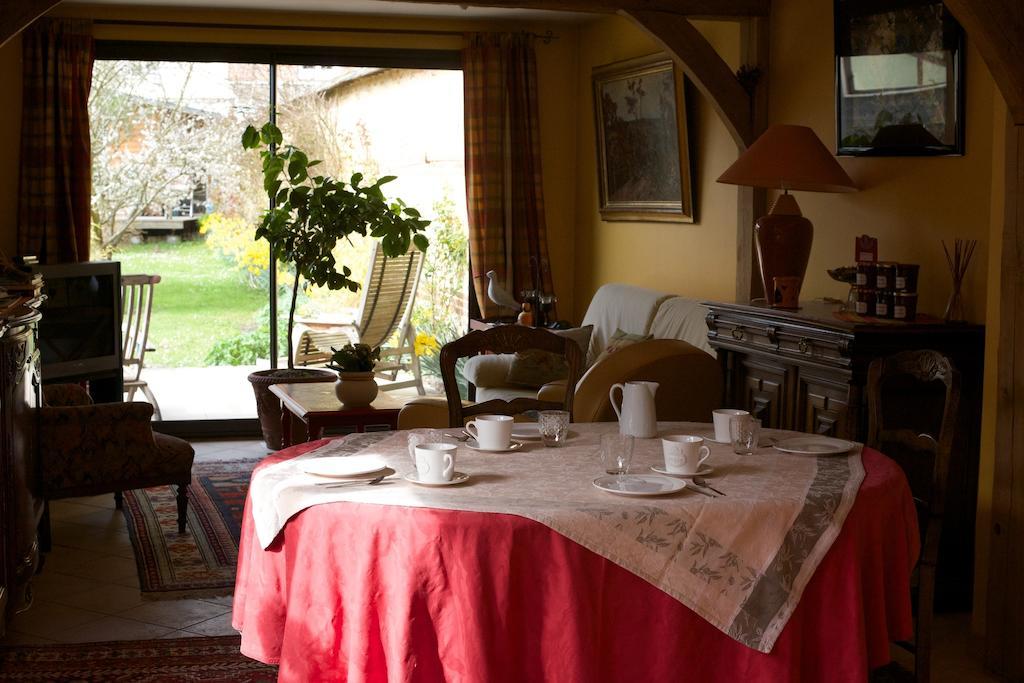 Au Fond Du Jardin Maison D'Hotes Saint-Saëns Zimmer foto